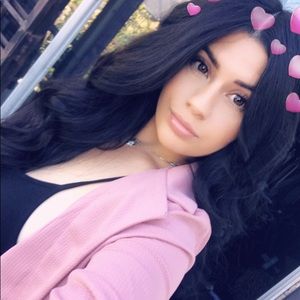 Meet your Posher, Corina